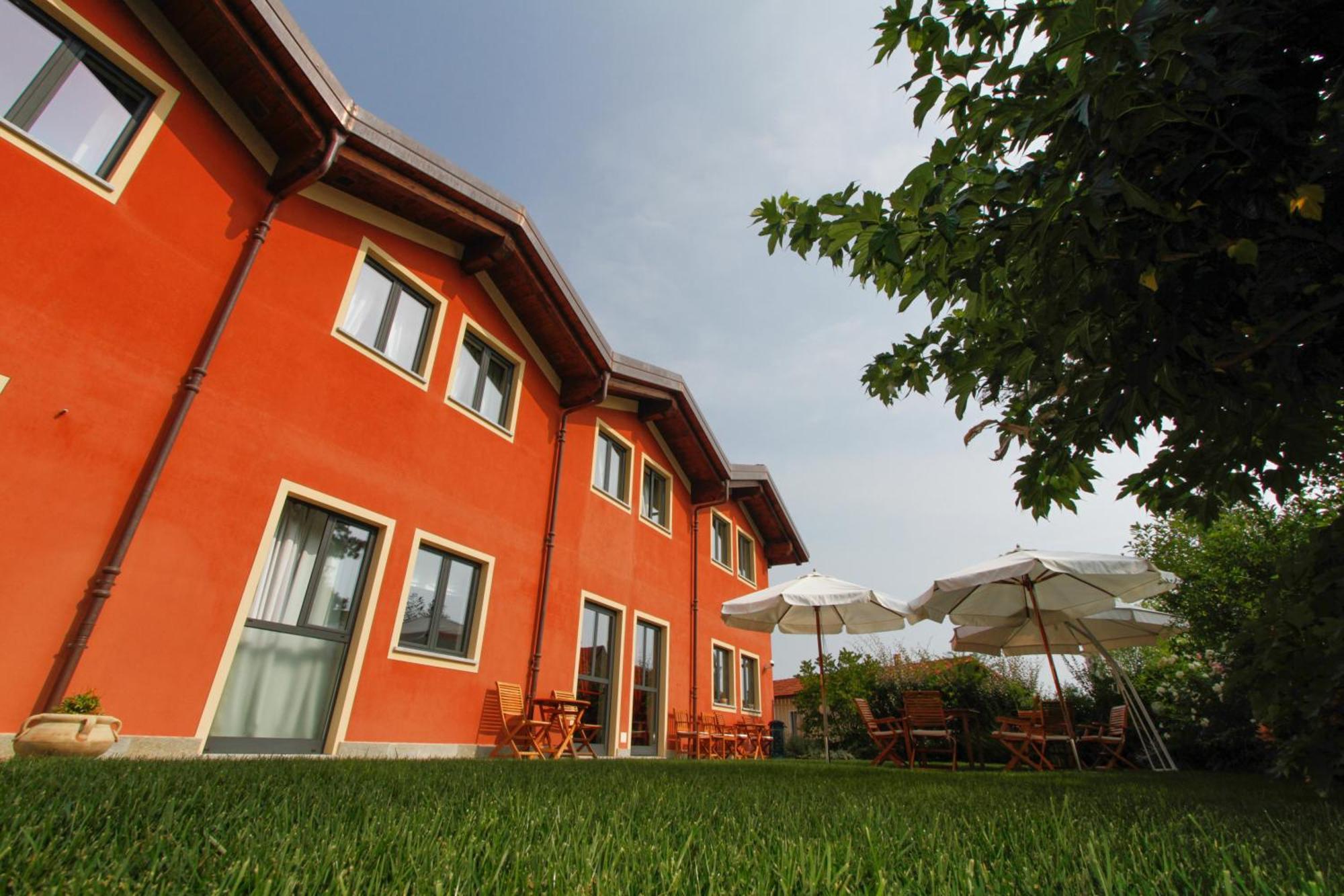Albergo Della Ceramica Villanova Mondovi Exterior photo
